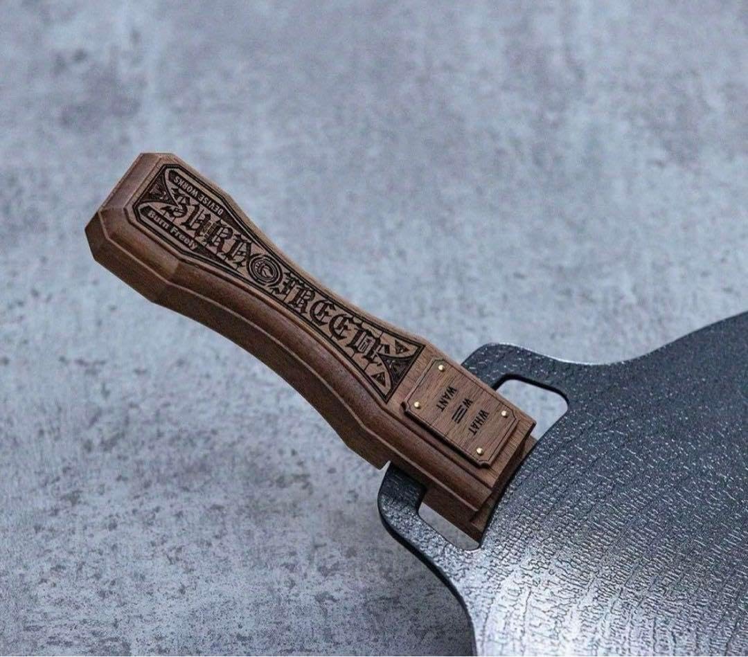 DEVISE WORKS × WHAT WE WANT× burn freely DEVISE WORKS × WHAT WE WANT× burn freely